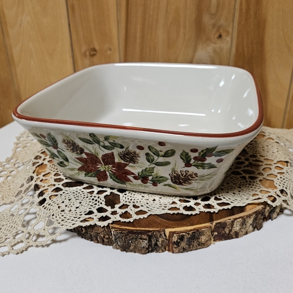 Longaberger Pottery Nature’s Garland Large Square Bowl Baker 9.5" Poinsettias - Picture 4 of 9